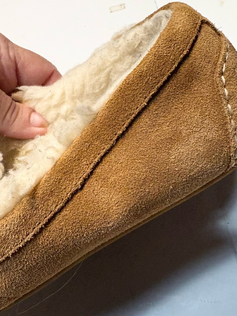 Koolaburra by UGG Lezly slippers featuring a chestnut suede upper and plush faux - Picture 10 of 11